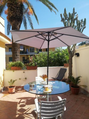 MONTESANTO CVE, terrasse avec vue sur Naples